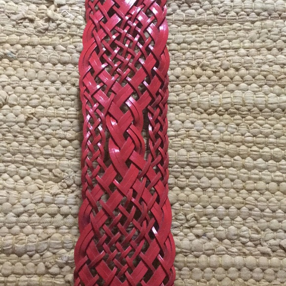 Red belt - Picture 3 of 3